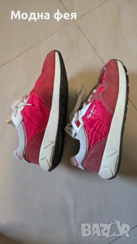 Pepe Jeans London  Спортни обувки с нисък профил и синтетика, Червен/Кралско Синьо/Мръснобял, снимка 2 - Маратонки - 53761848