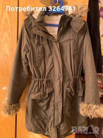 Зимна нова парка Esprit , снимка 2 - Якета - 51613519