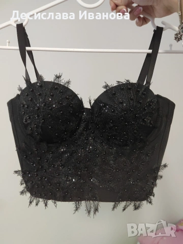 Топ с мъниста