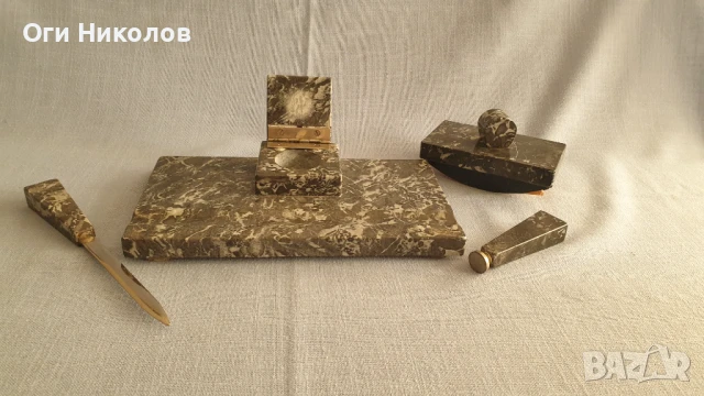 Комплект мраморна мастилница с аксесоари за бюро