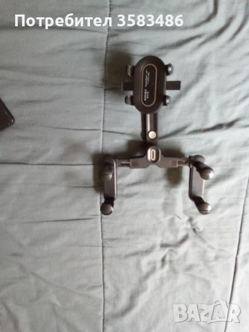 поставка за телефон за джип, захващане на огледалото вътре в купето , снимка 2 - Селфи стикове, аксесоари - 51709364