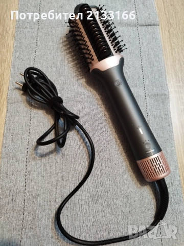 Четка за изправяне на коса с топъл въздух