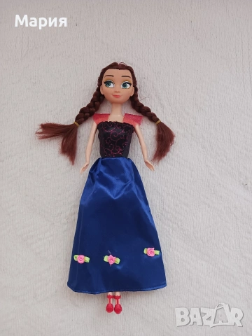 Оригинална пееща кукла Anna от Frozen 
