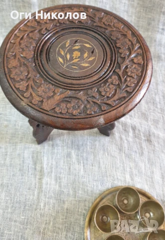 Стара арабска дървена масичка и комплект ръчноковани чаши с поднос, снимка 4 - Антикварни и старинни предмети - 50593474