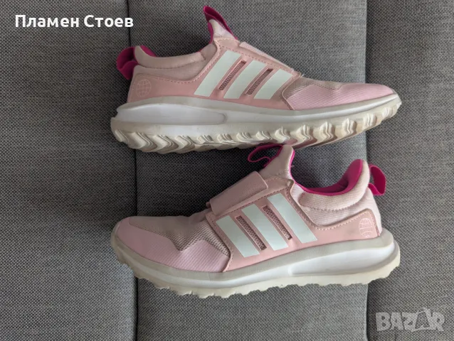 Маратонки Adidas за момиче 36 номер, снимка 3 - Детски маратонки - 50266262