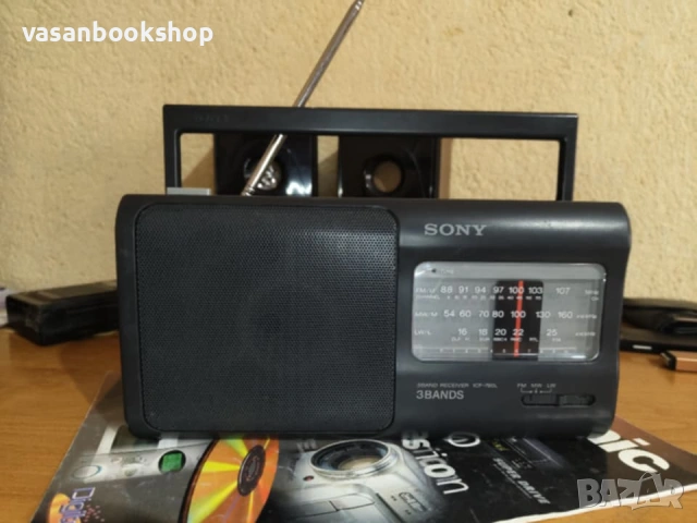 Sony ICF-780L (1991) – Колекционерско Радио в състояние визуално „КАТО НОВО“