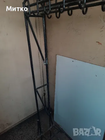 Ръчно изработена голяма желязна самостояща закачалка за дрехи , снимка 5 - Декорация за дома - 49752864