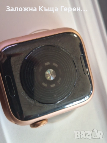 Часовник Apple Watch SE 2, снимка 5 - Дамски - 53605905