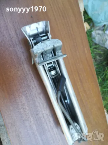 VW/SEAT-ОРИГИНАЛЕН АЛУМИНИЕВ КРИК-ВНОС SWISS 1805251641LCHERY, снимка 4 - Аксесоари и консумативи - 50335801