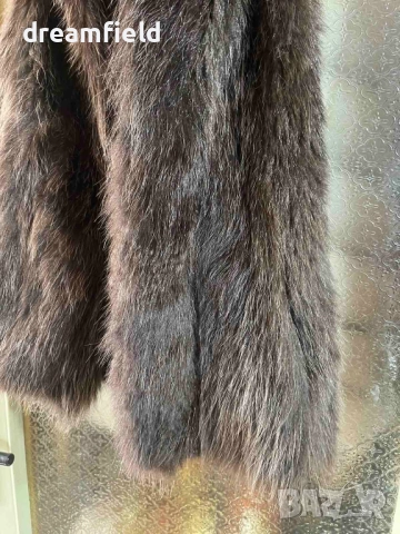 Сезонна цена-Елек естествен косъм с голяма качулка, снимка 4 - Елеци - 52018985