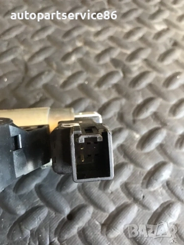 Мотор за задно ляво стъкло на врата за Mazda 6 (2002-2006) GJ6A5858X , снимка 3 - Части - 53714517