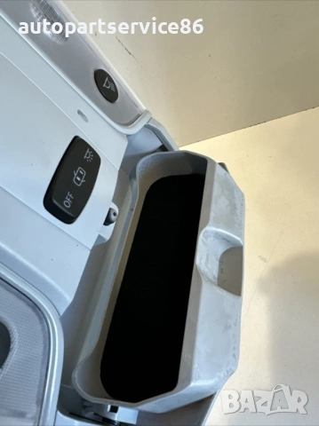 Интериорно четящо осветление предно за Toyota Prius 1.8 Hybrid (2018) 1D111-220G, снимка 3 - Части - 54219104