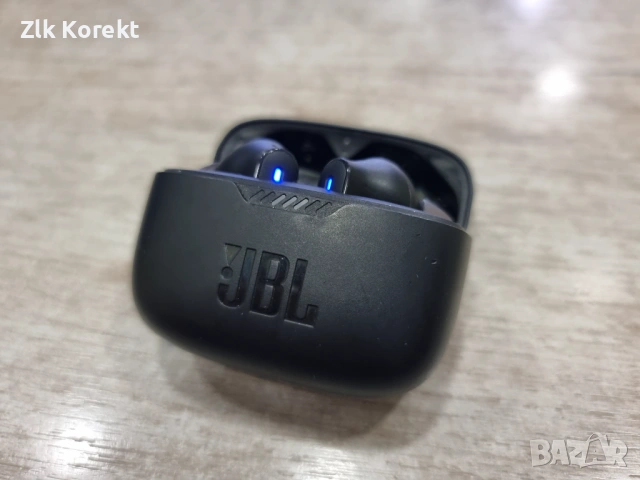Слушалки JBL с активно шумопотискане, снимка 2 - Безжични слушалки - 54137207