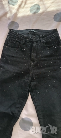 Дамски дънки с камъни 28 рр М ка, снимка 2 - Дънки - 53603408