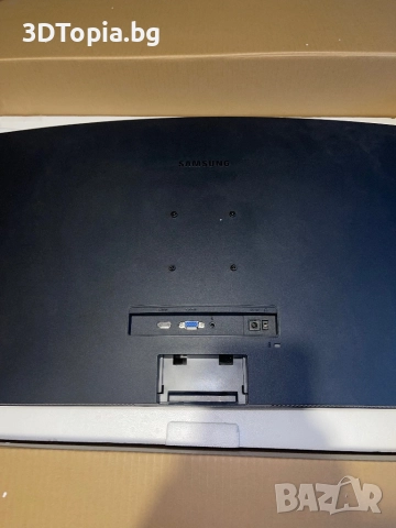 Монитор Samsung CR50 32INCH, снимка 5 - Монитори - 52916242