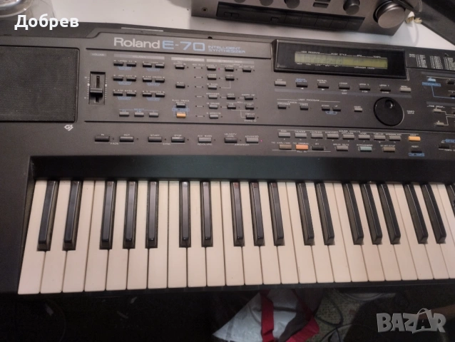Синтезатор Roland E70
