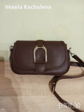 Продавам нова, луксозна, шоколадово кафява чанта 