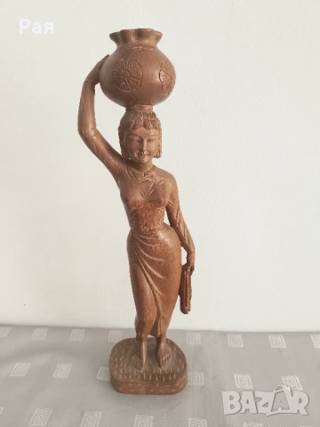 Антична резбована статуя