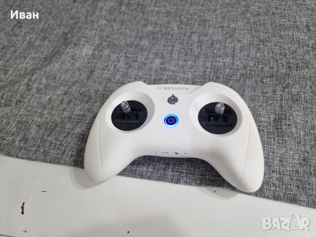 СПЕШНИ!! (НА ЦЕНАТА МОЖЕ КОМЕНТАР)BetaFPV LiteRadio 3 (ELRS) + VR03 FPV Goggles Може и поотделно, снимка 3 - Чанти, стативи, аксесоари - 53397893