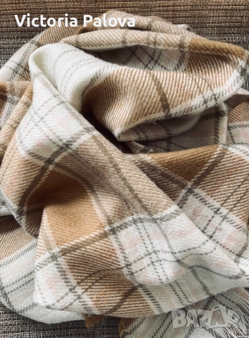 Елегантен класически зимен шал , снимка 3 - Шалове - 52979762