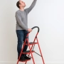 Лека сгъваема стълба – 3 Стъпала, до 150 кг, супер компактно прибиране, снимка 3