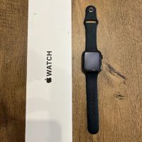 Apple watch SE 44mm, снимка 1 - Смарт гривни - 45102796