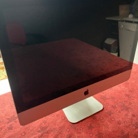 Apple iMac , снимка 1 - Работни компютри - 44960666