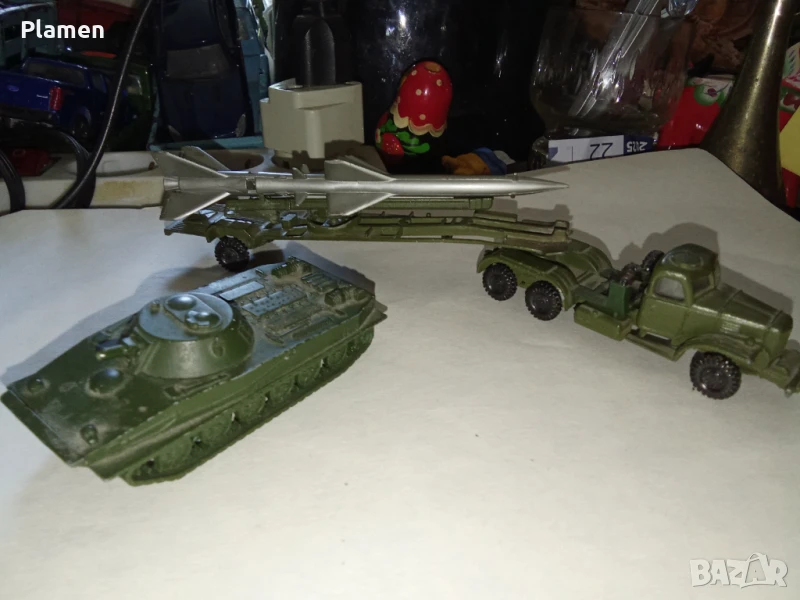 Бронетранспортьор и Зис с платформа за ракети земя въздух , снимка 1