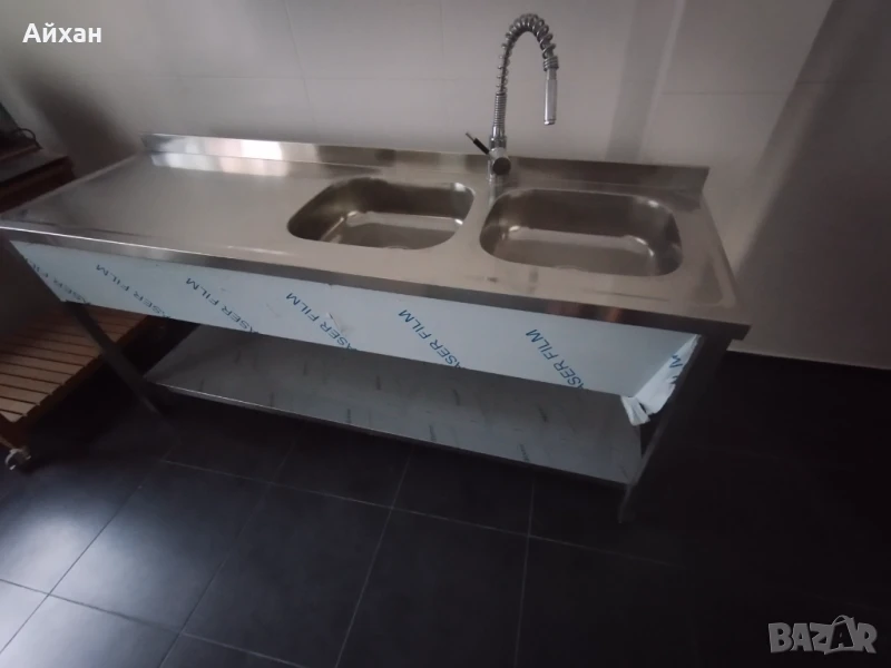 Работна маса от неръждаема стомана с две мивки , снимка 1