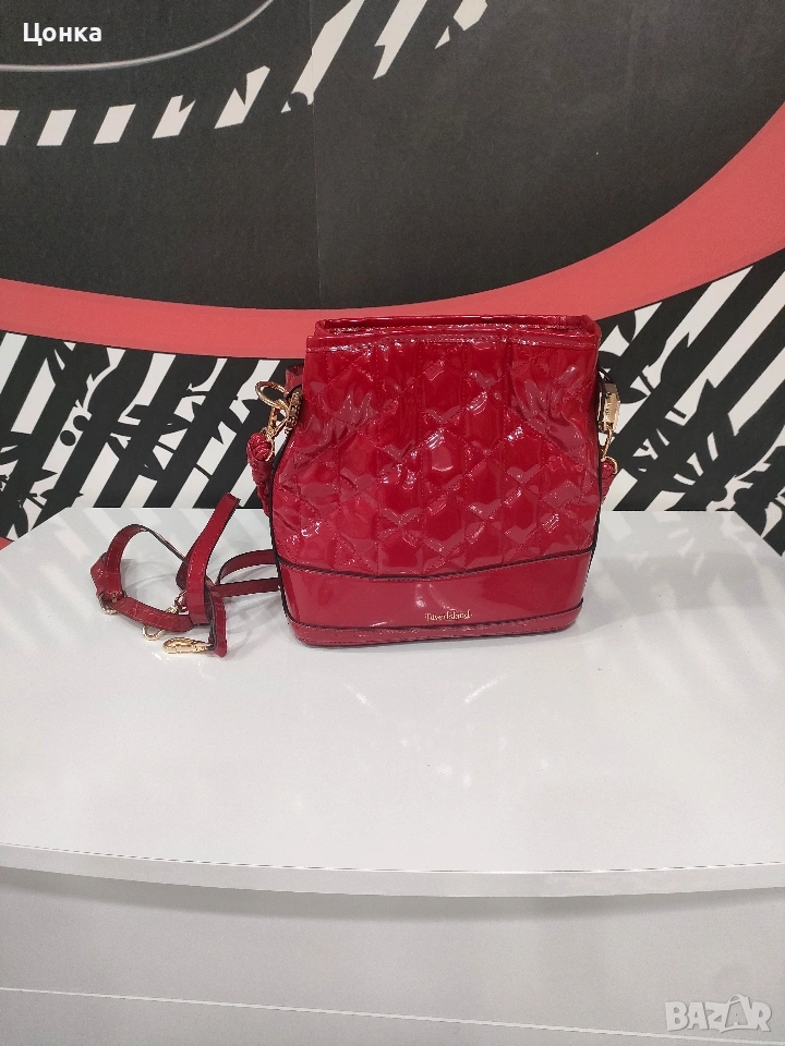 Дамска маркова лачена чанта River Island, снимка 1