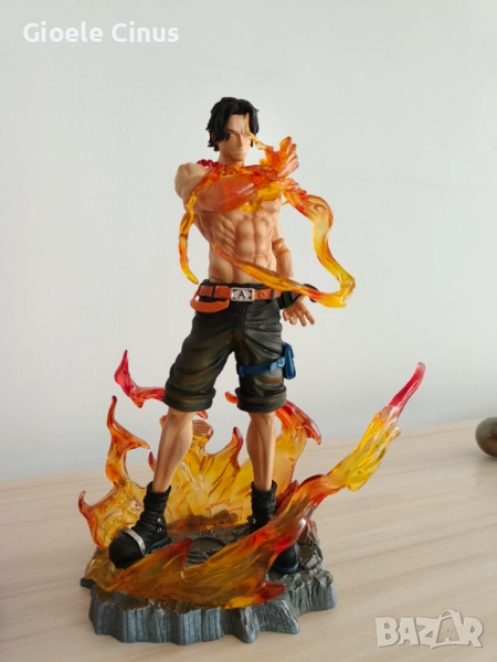 Portgas d ace statue/action figure, снимка 1