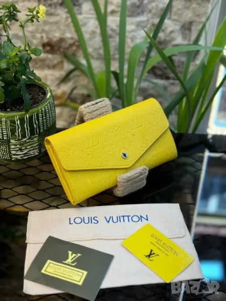 портмонета от естествена кожа louis vuitton , снимка 1