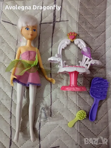Малка кукличка Камбанка със столче и аксесоари, снимка 1