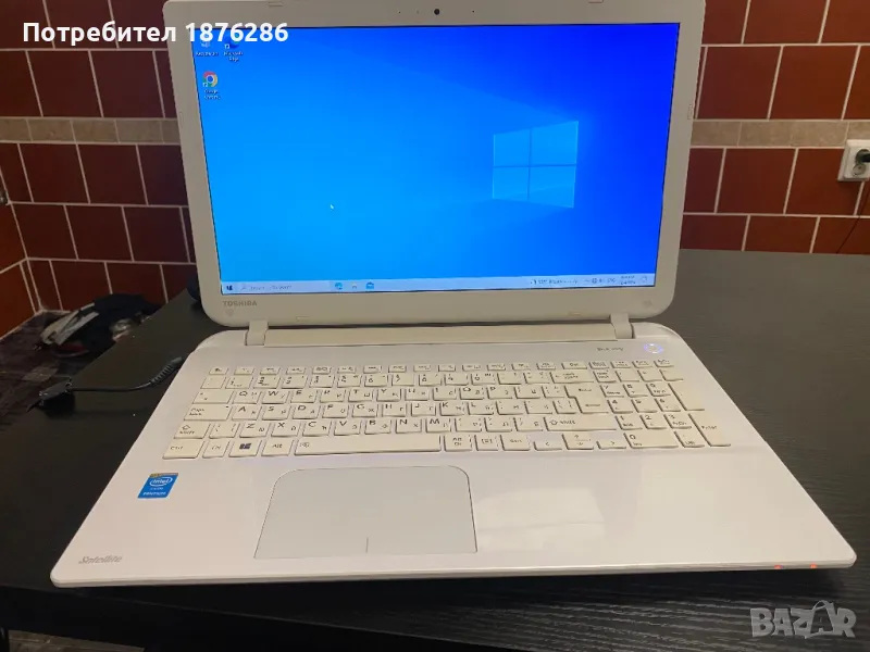 Лаптоп Toshiba Satellite L50-B-1VU, снимка 1