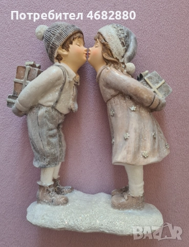 Коледна статуетка момиче и момче, нова