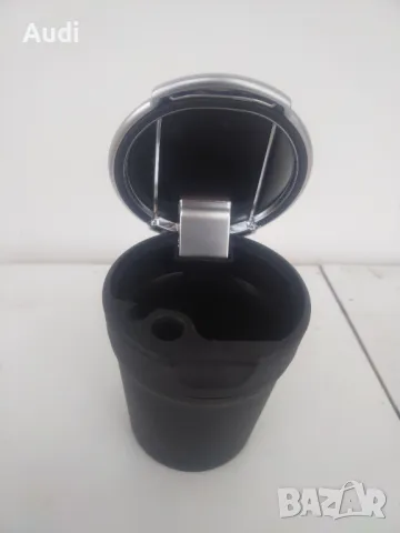 Oригинален хромиран пепелник тип чаша. Подходящ за следните модели  AUDI A3 A4 A5 A6 A7 A8 Q3 Q5 Ори, снимка 5 - Аксесоари и консумативи - 49699943