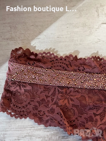 Дантелено бельо с златисти блестящи камъчета М размер ❤️, снимка 2 - Бельо - 52402343