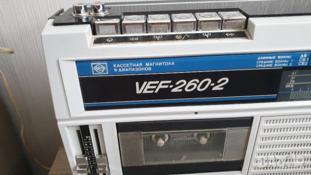 Радиокасетофон ВЕФ, снимка 4 - Антикварни и старинни предмети - 46374584