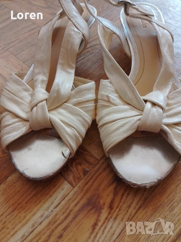 Подарявам!Сандалки в кремаво бял цвят и мини ток , снимка 2 - Сандали - 53833348