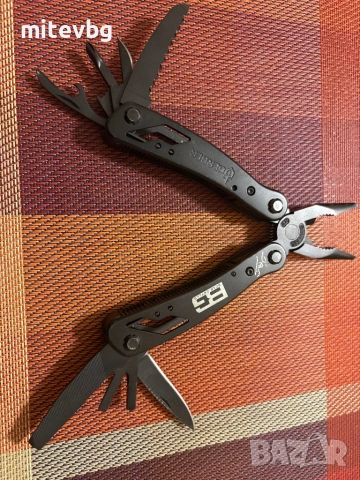 Мултитул Gerber с калъфче и комплект битове към него, снимка 6 - Такъми - 53126300