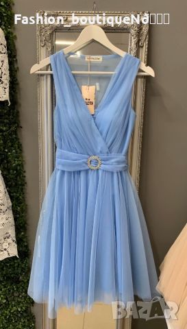 Къса официална рокля с тюл в небесно синьо 