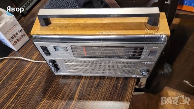 Радио Селена от соца ретро работещо, вкл. На 220 волта с кабел , снимка 14 - Аудиосистеми - 53498372