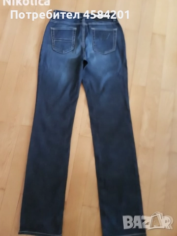 Оригинални дамски дънки Trussardi jeans, размер 28, снимка 2 - Дънки - 51616947