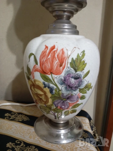 Винтидж настолна лампа , снимка 2 - Настолни лампи - 53916532
