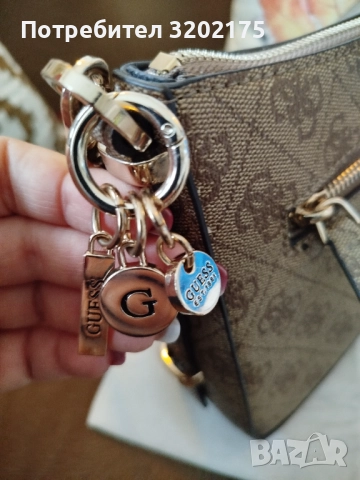 Guess чанта , снимка 4 - Чанти - 52071502