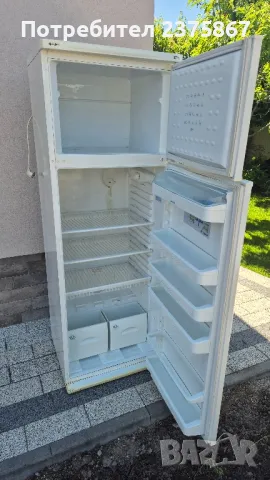 Хладилник с камера Indesit, снимка 4 - Хладилници - 50332952