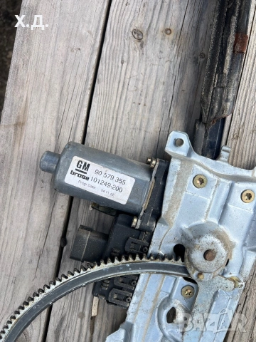 Преден ляв стъклоповдигач Опел зафира А 2002г , снимка 2 - Части - 53623325