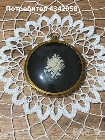 Винтидж камея “ Roses in Cameo”.1970-те., снимка 2 - Антикварни и старинни предмети - 52927421