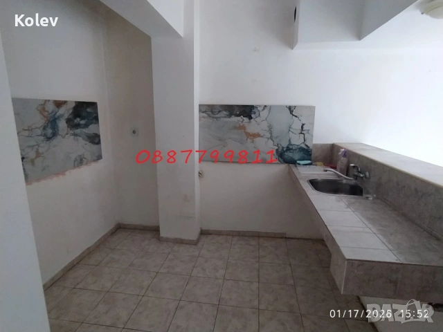 Под наем НЕОБЗАВЕДЕН апартамент, снимка 8 - Апартаменти - 53141371