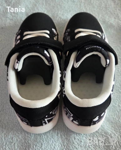 Нови маратонки 33 номер, снимка 3 - Детски маратонки - 51608011